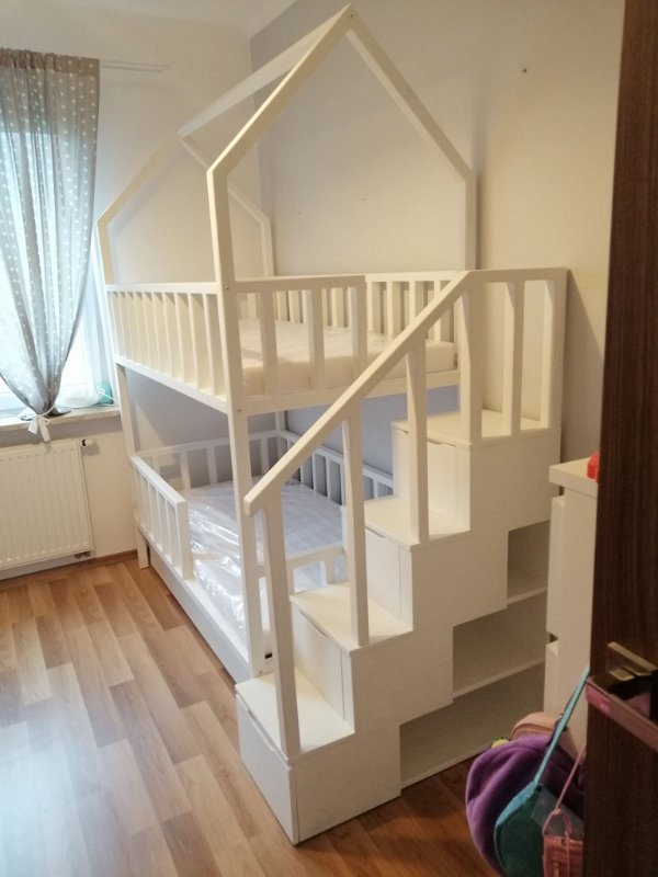 Łóżka i łóżeczka dziecięce — realizacja Drzew K.O.